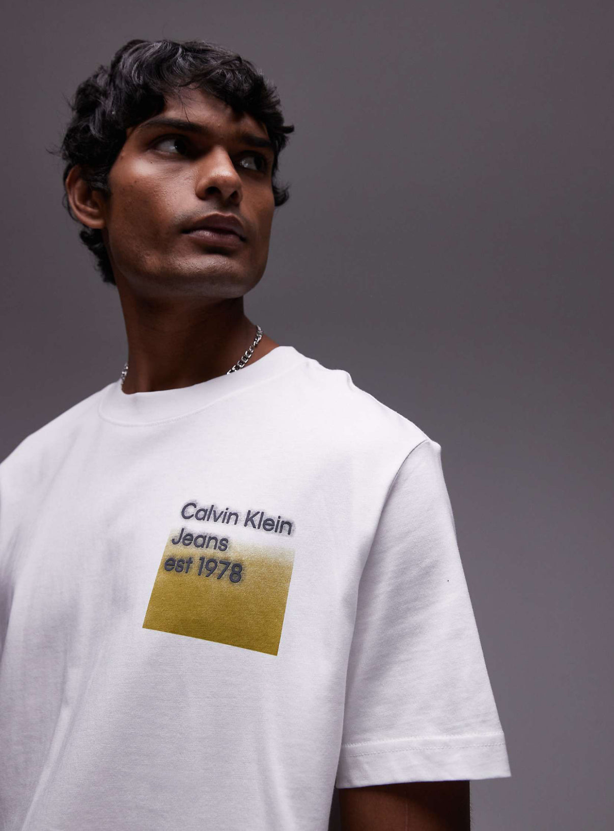 Calvin Klein Jeans box chest logo t-shirt in white