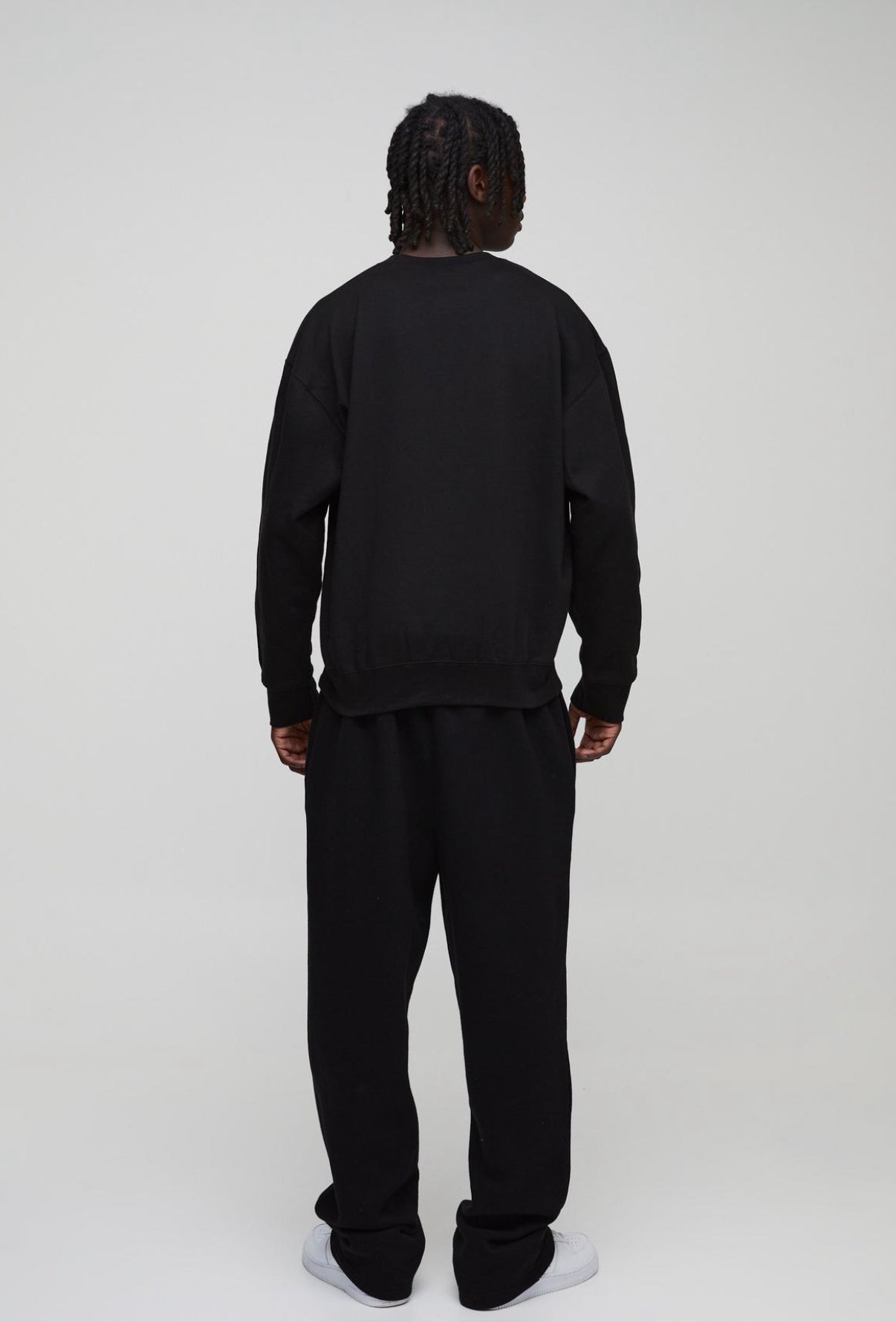 BoohooMAN OVERSIZED WU-TANG CLANG BAND LICENSE PRINT SWEATSHIRT