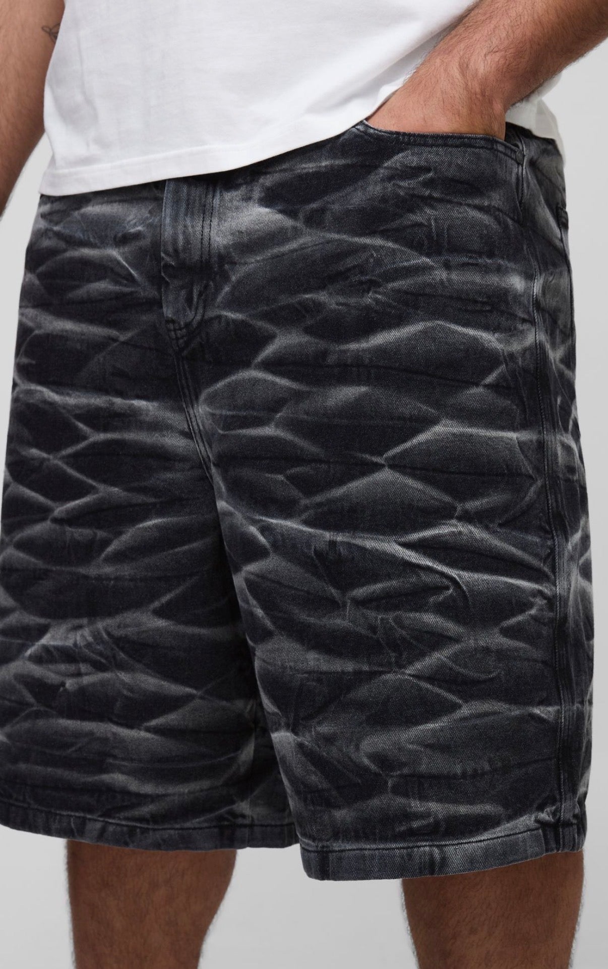 BoohooMAN Plus Parachute Crinkle Washed Denim Shorts