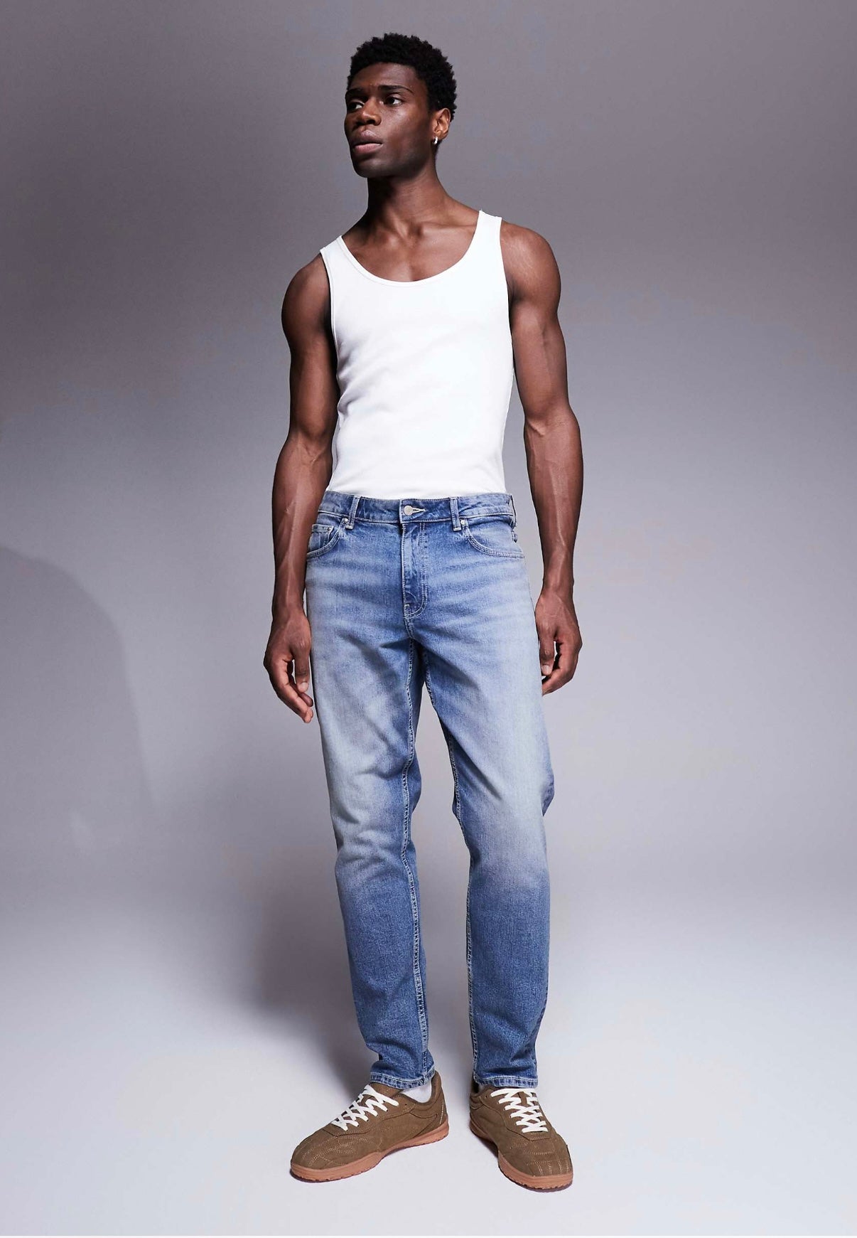 ASOS DESIGN tapered jeans in vintage light wash blue