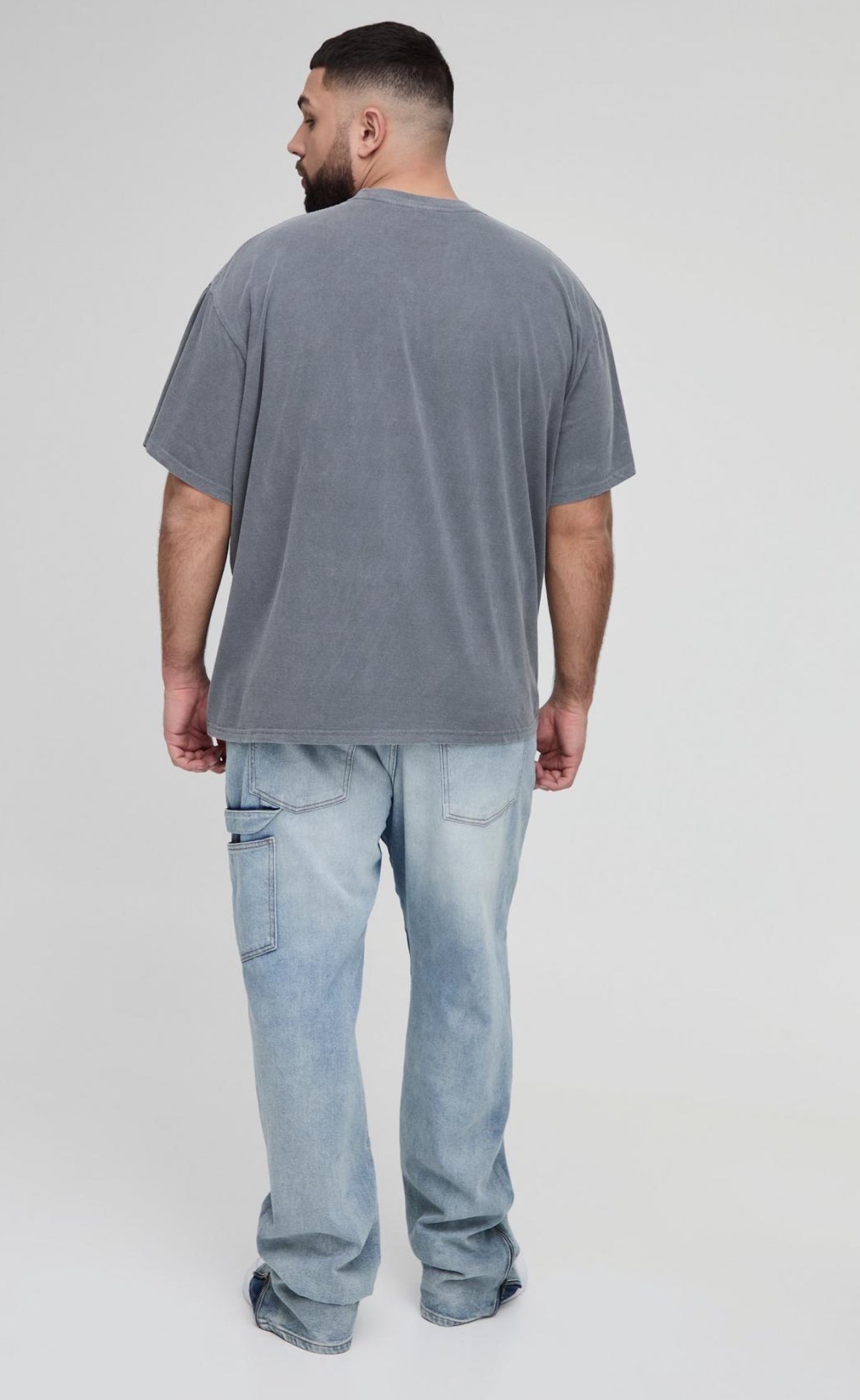 BoohooMAN Plus Sonic Licence Washed T-Shirt In Grey
