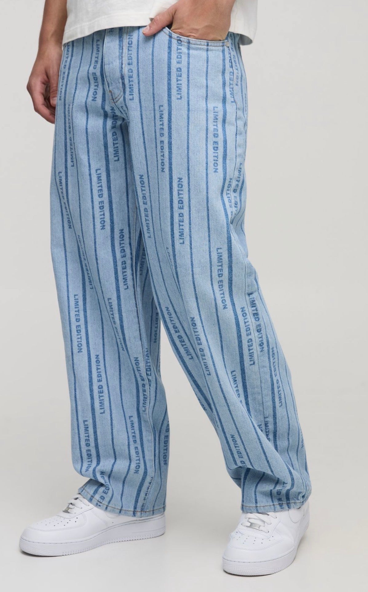 BoohooMAN Relaxed Laser Print Striped Jeans