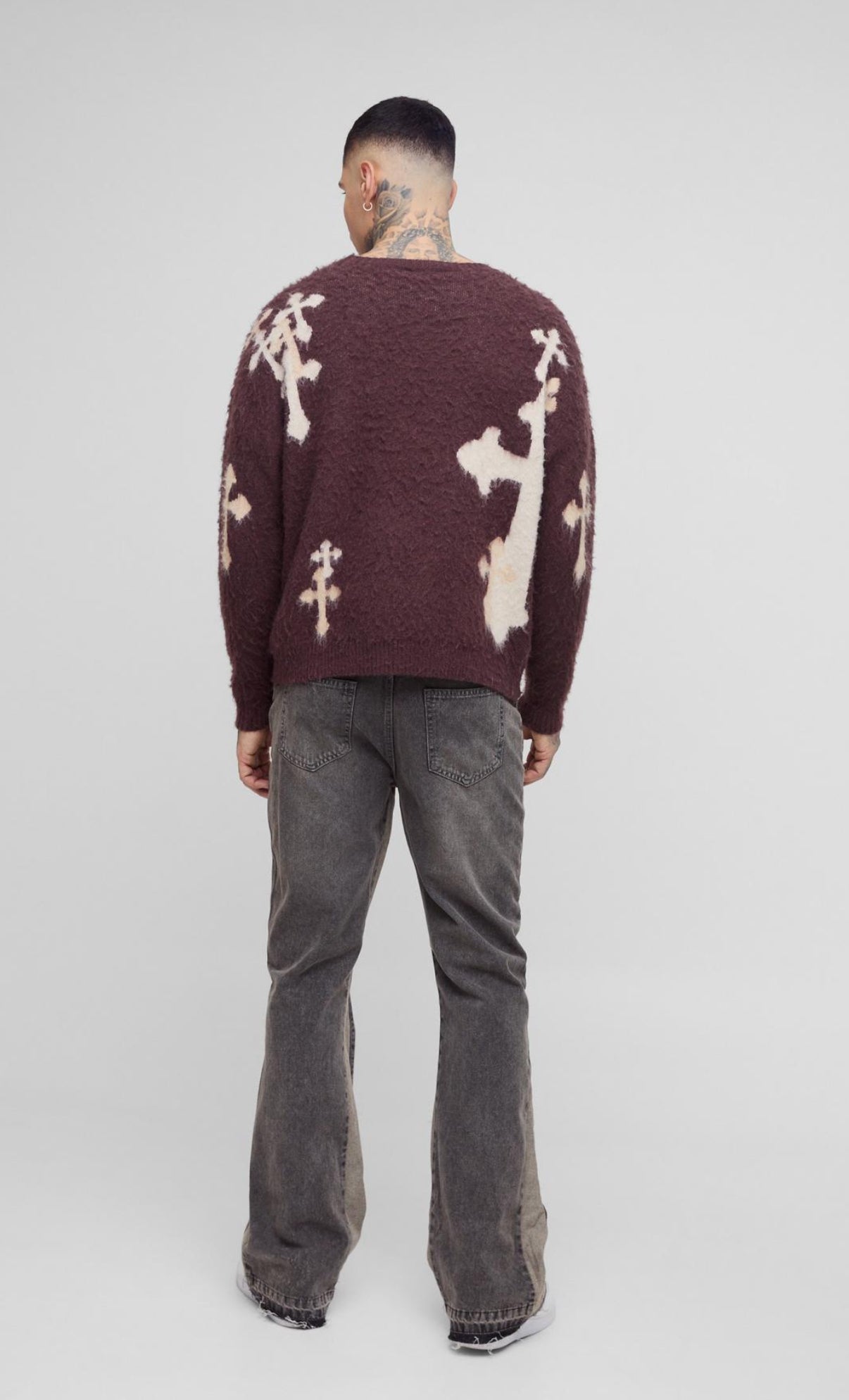 BoohooMAN Tall Relaxed Rigid Flare Knee Rip Jeans