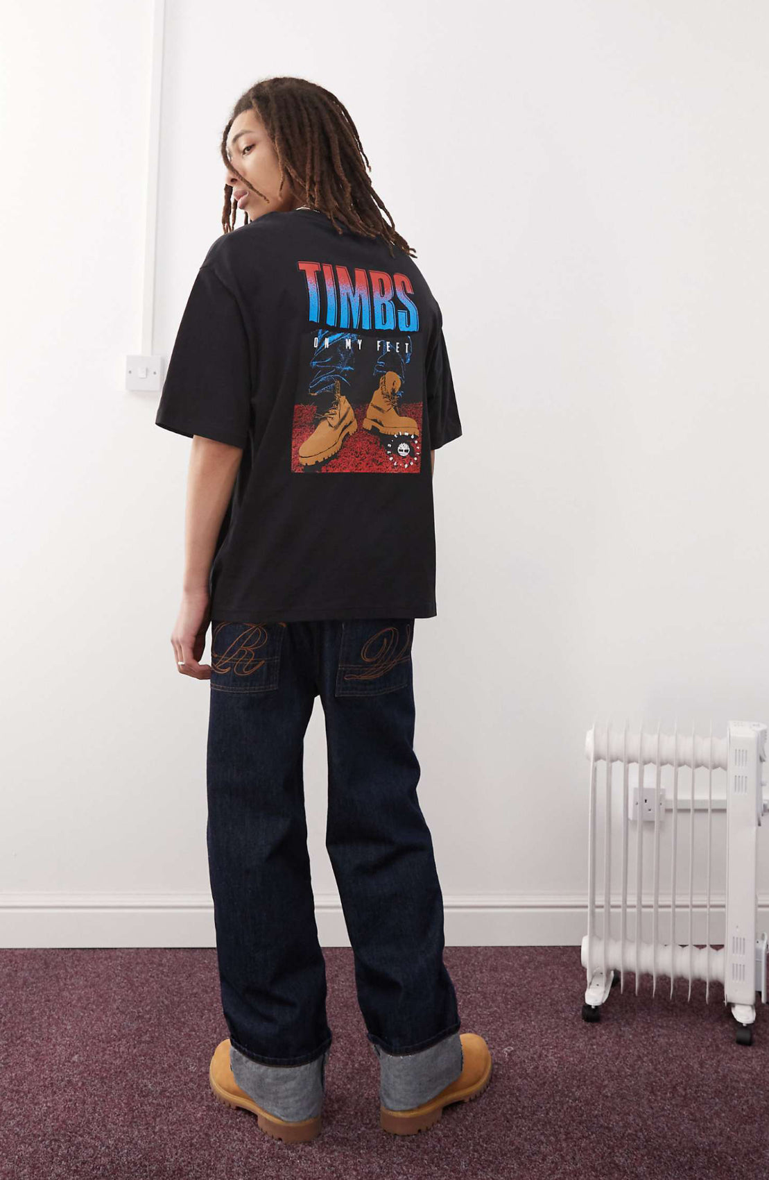 Timberland Timbs 6"" backprint oversized t-shirt in black