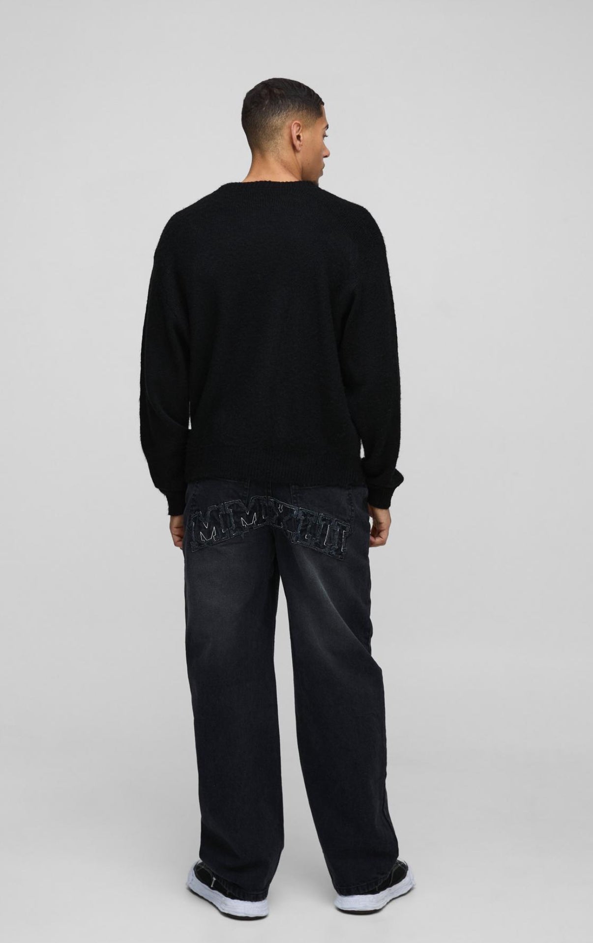 BoohooMAN Relaxed Rigid Acid Wash Applique Denim Jeans