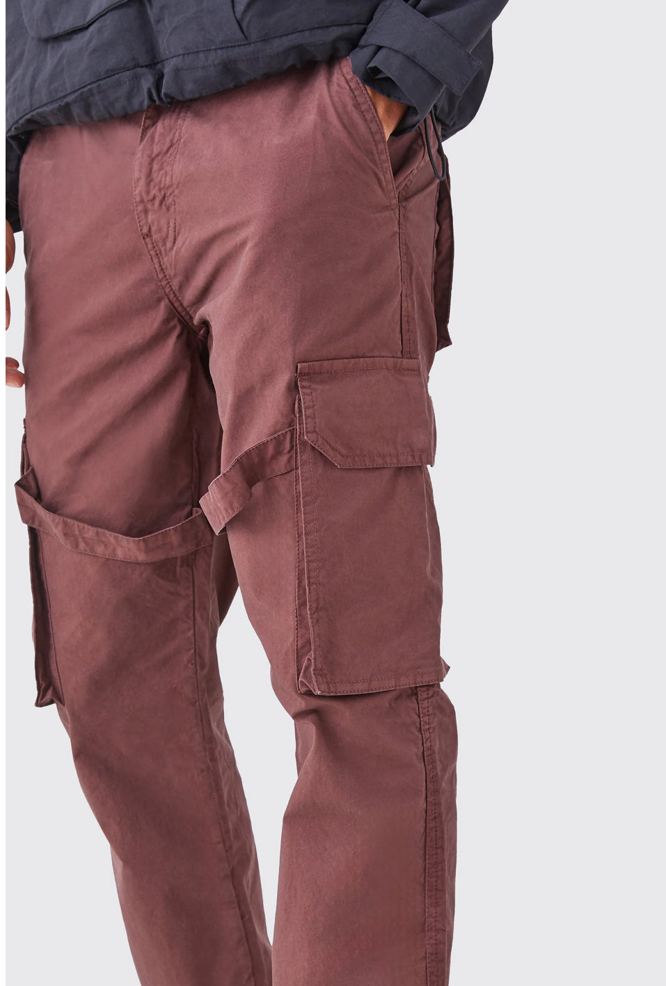 BOOHOOMAN FIXED WAIST STRAP DETAIL STRAIGHT LEG TROUSERS
