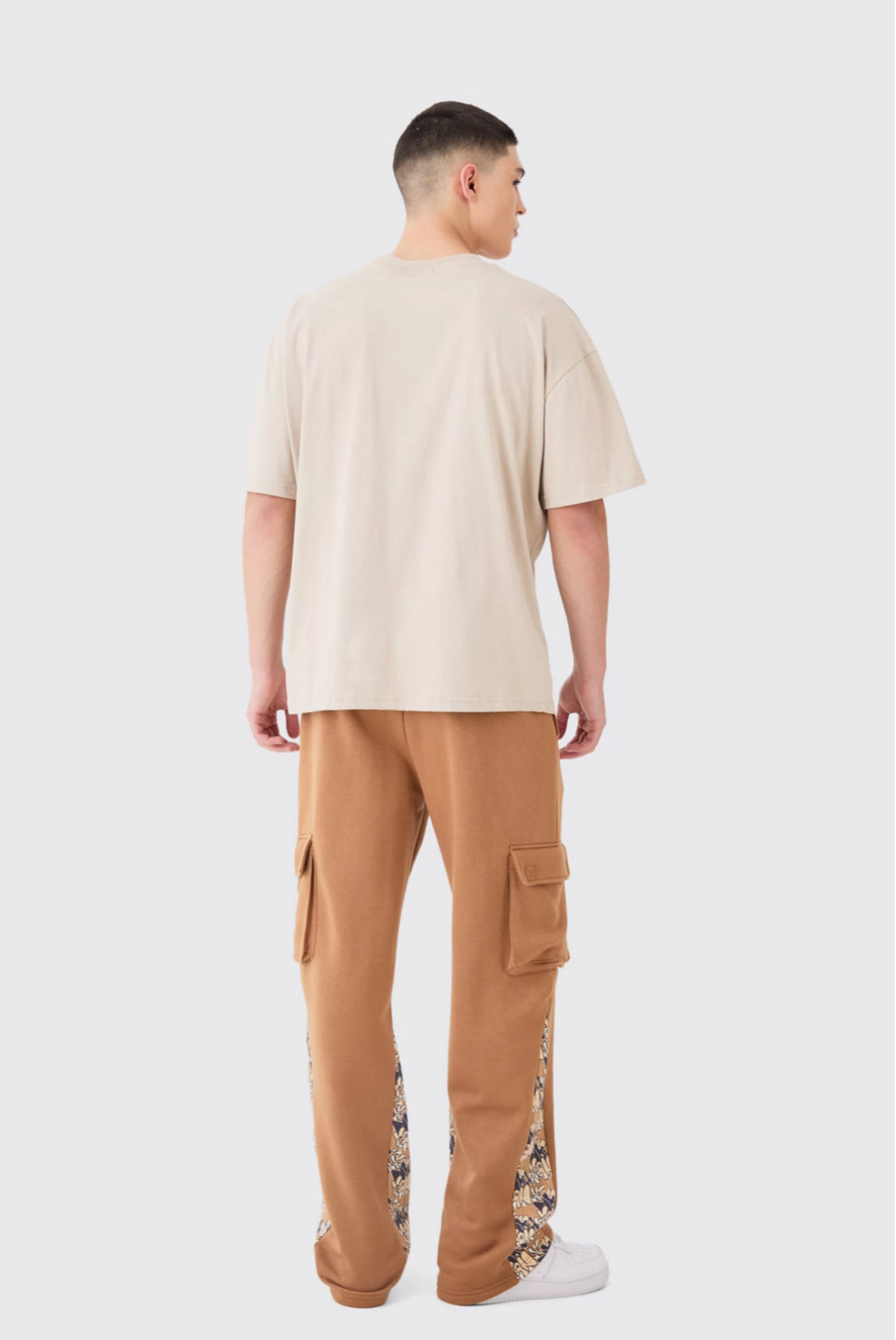 BOOHOOMAN REGULAR FIT CAMO GUSSET CARGO JOGGER