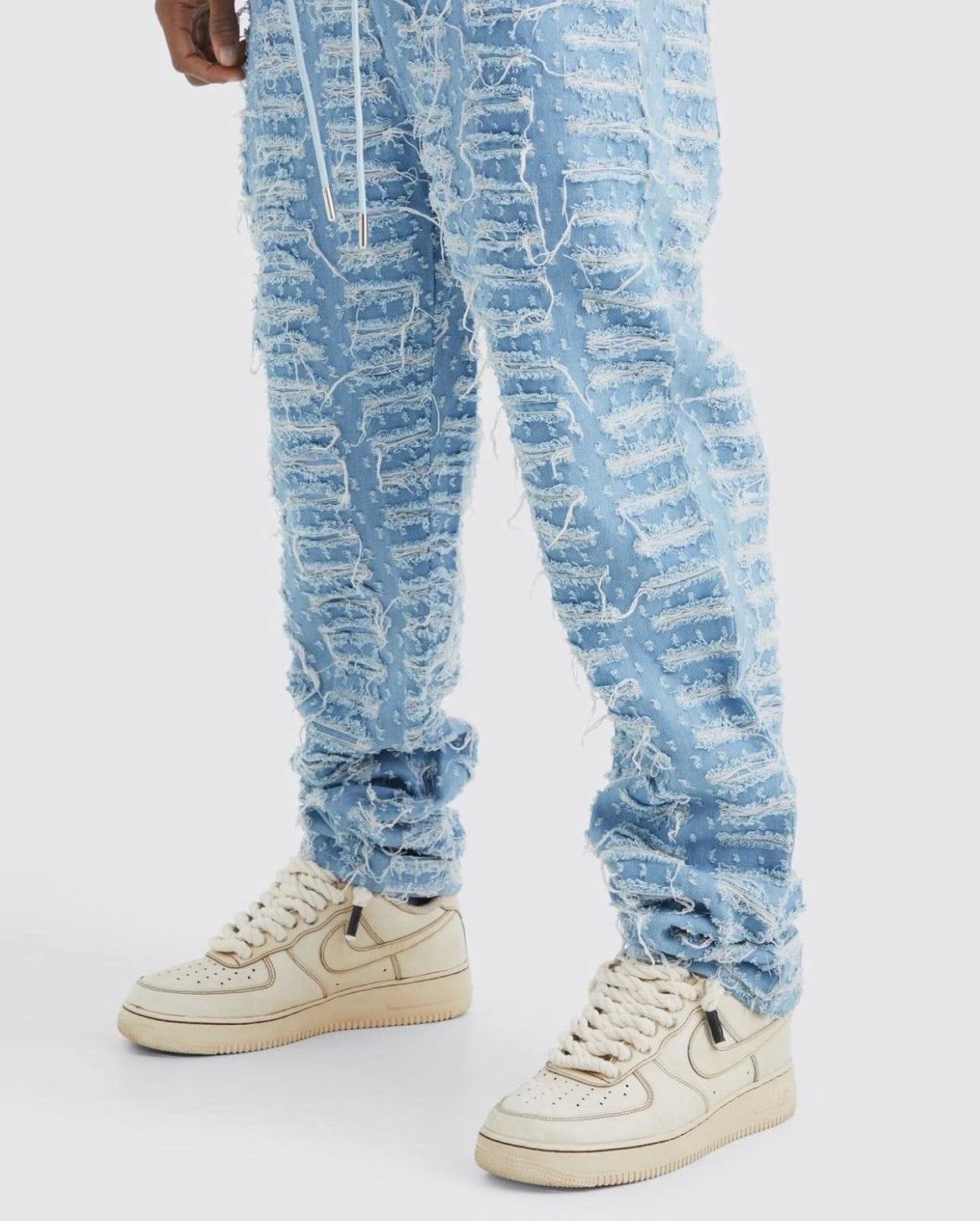 BOOHOOMAN STRAIGHT FIT DISTRESSED JACQUARD DENIM JEAN