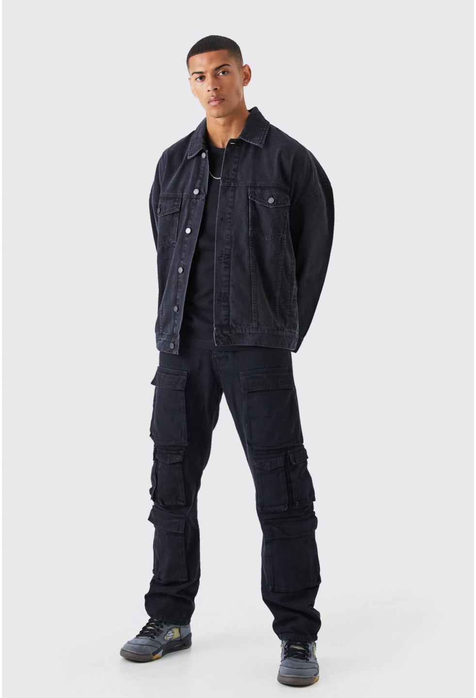 BoohooMan Relaxed Fit Washed Multi Pocket Cargo Jeans
