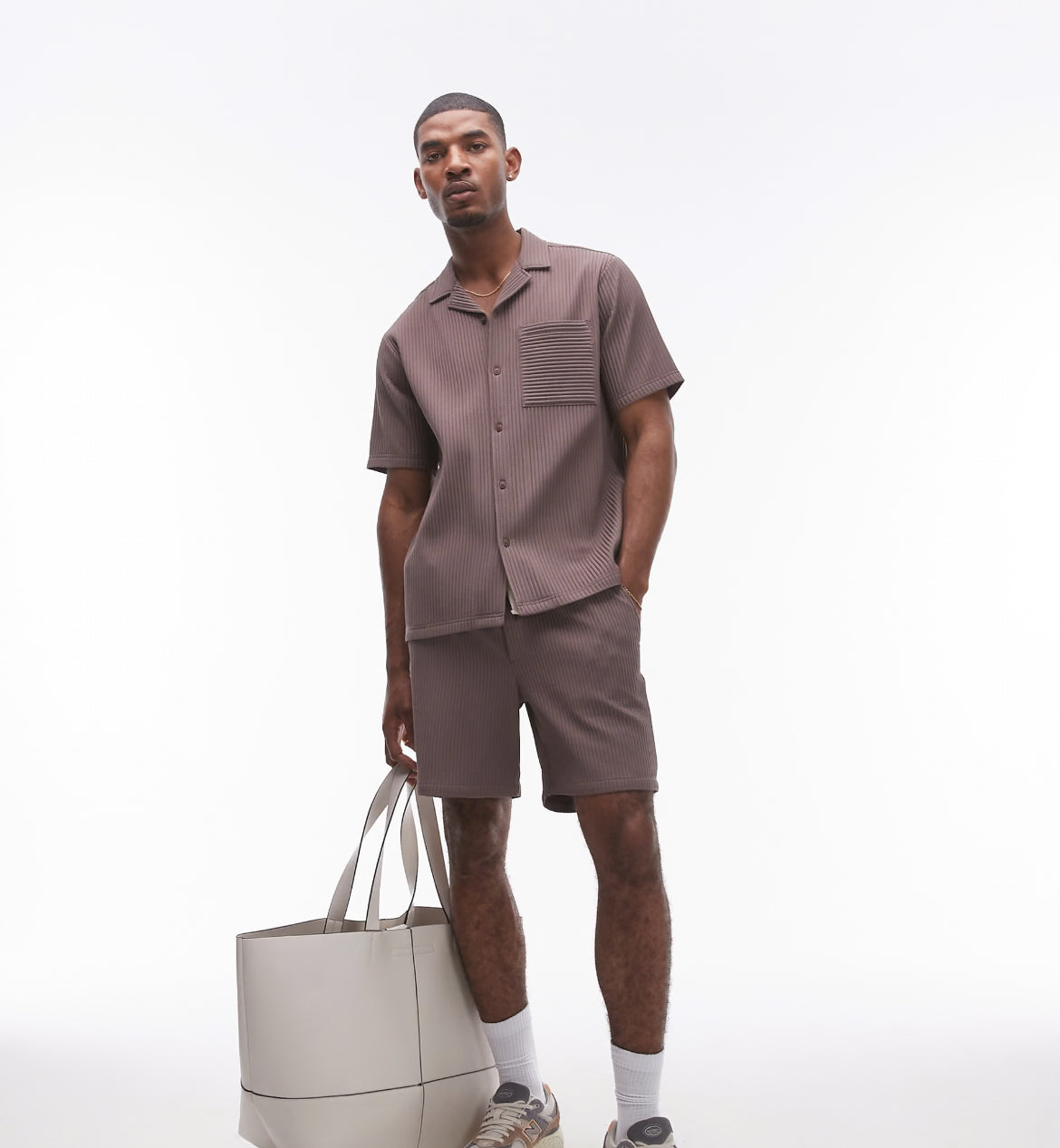 Topman short sleeve revere plisse shirt in chocolate