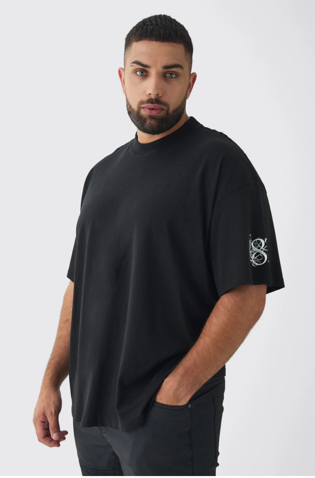 BoohooMan Plus Oversized Extended Neck Homme Print T-Shirt