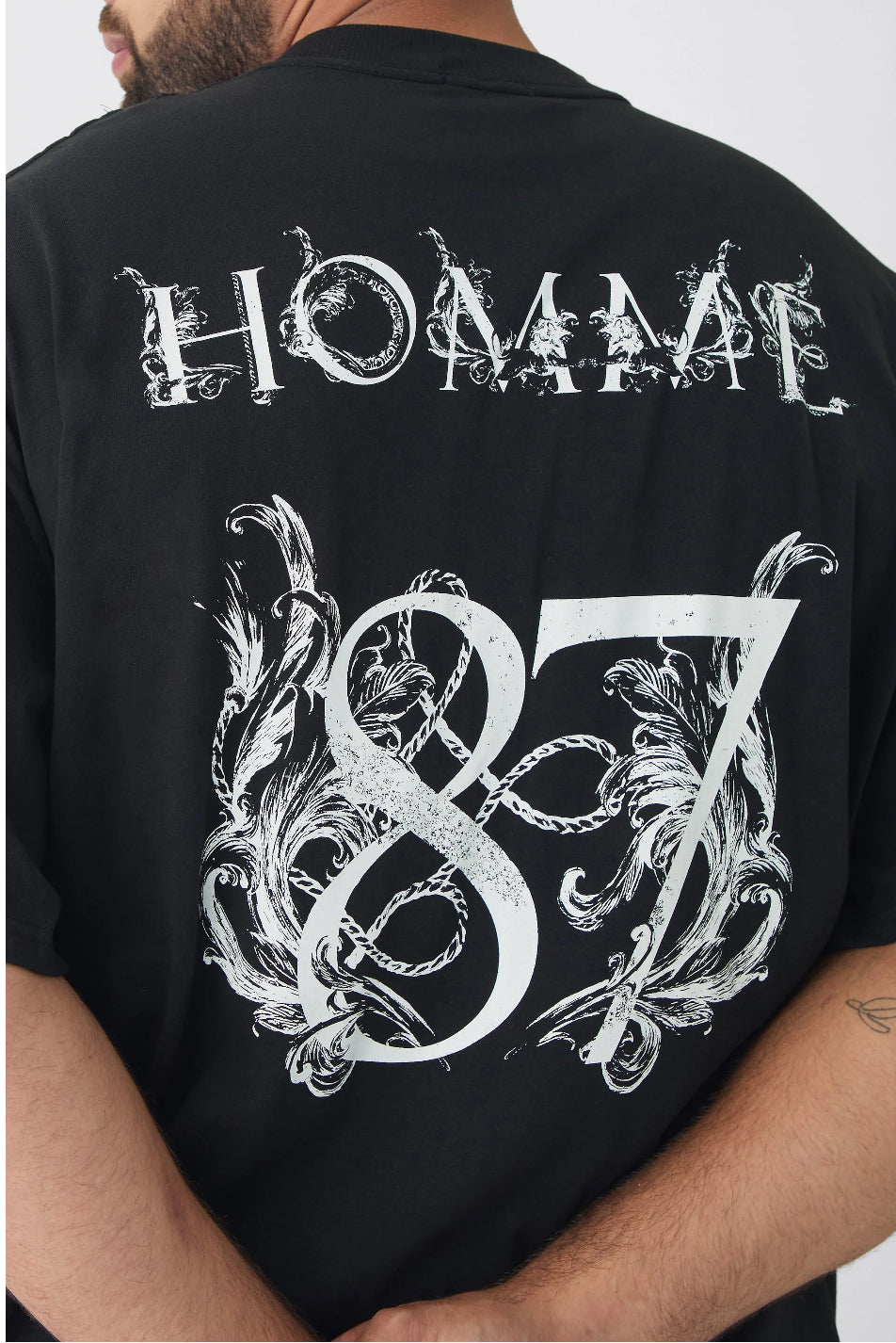 BoohooMan Plus Oversized Extended Neck Homme Print T-Shirt