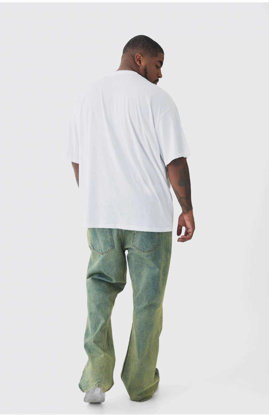 BoohooMan Plus Oversized Plus OFCL 8 Ball Embroidered T-shirt In White