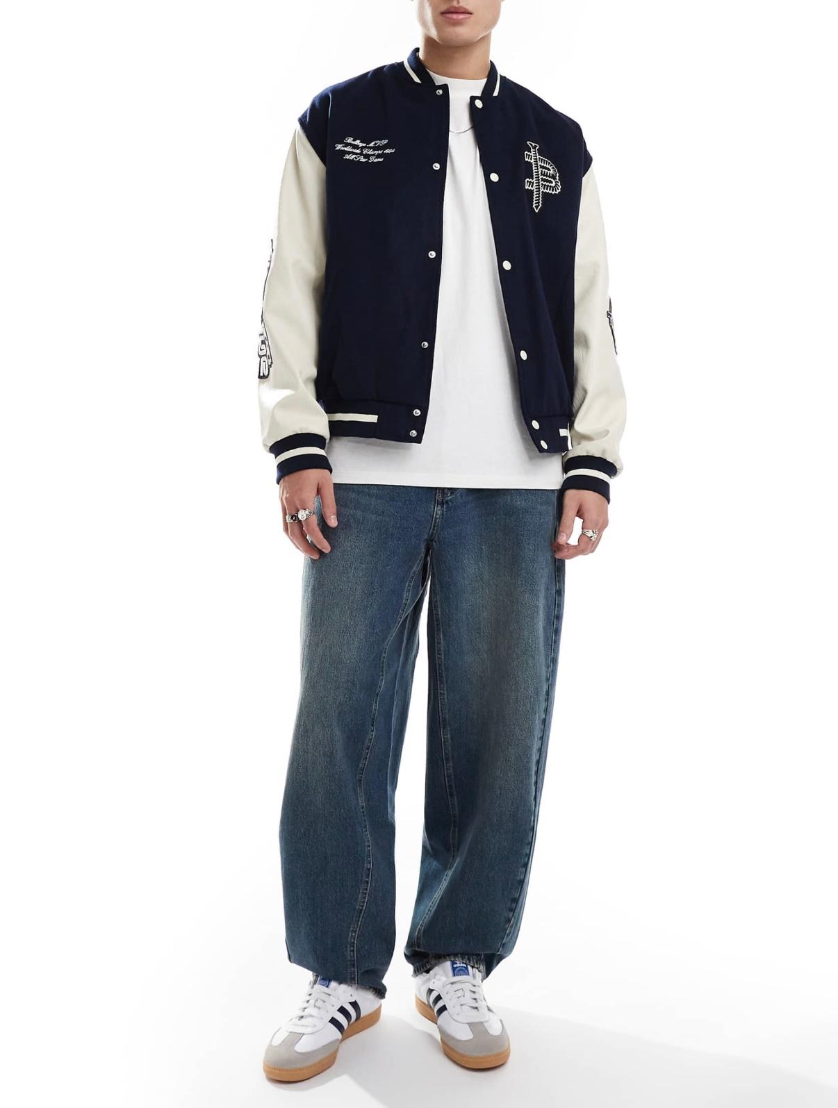 Pull&Bear balloon fit seam detail jeans in mid blue
