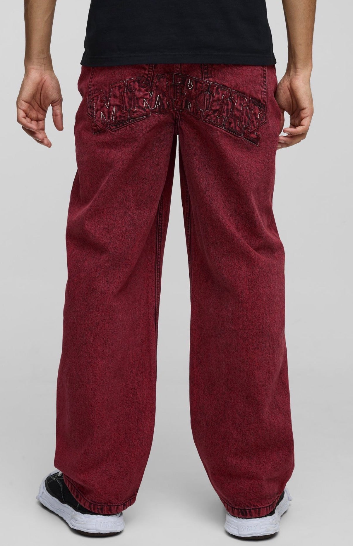 BoohooMAN Relaxed Rigid Acid Wash Applique Denim Jeans