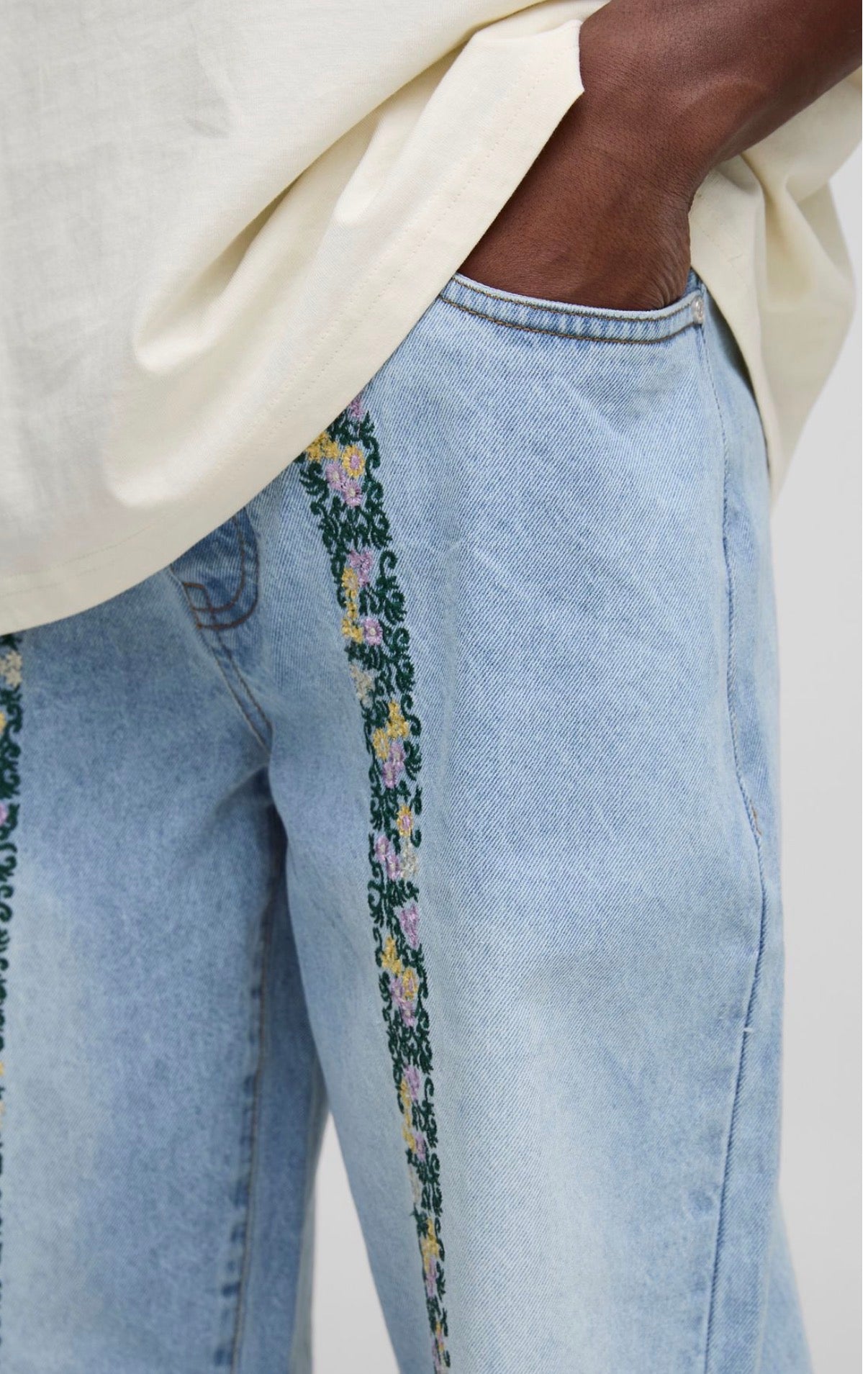 BoohooMAN Relaxed Floral Embroidery Denim Jeans With Let Down Hem