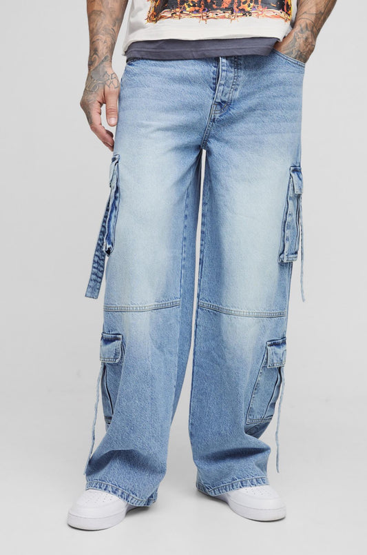 BoohooMAN Tall Multi Pocket Baggy Cargo Jeans