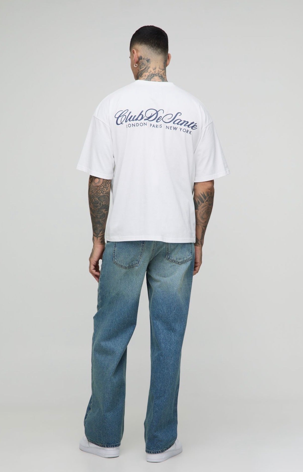 BoohooMAN Tall Relaxed Fit Embossed Jeans