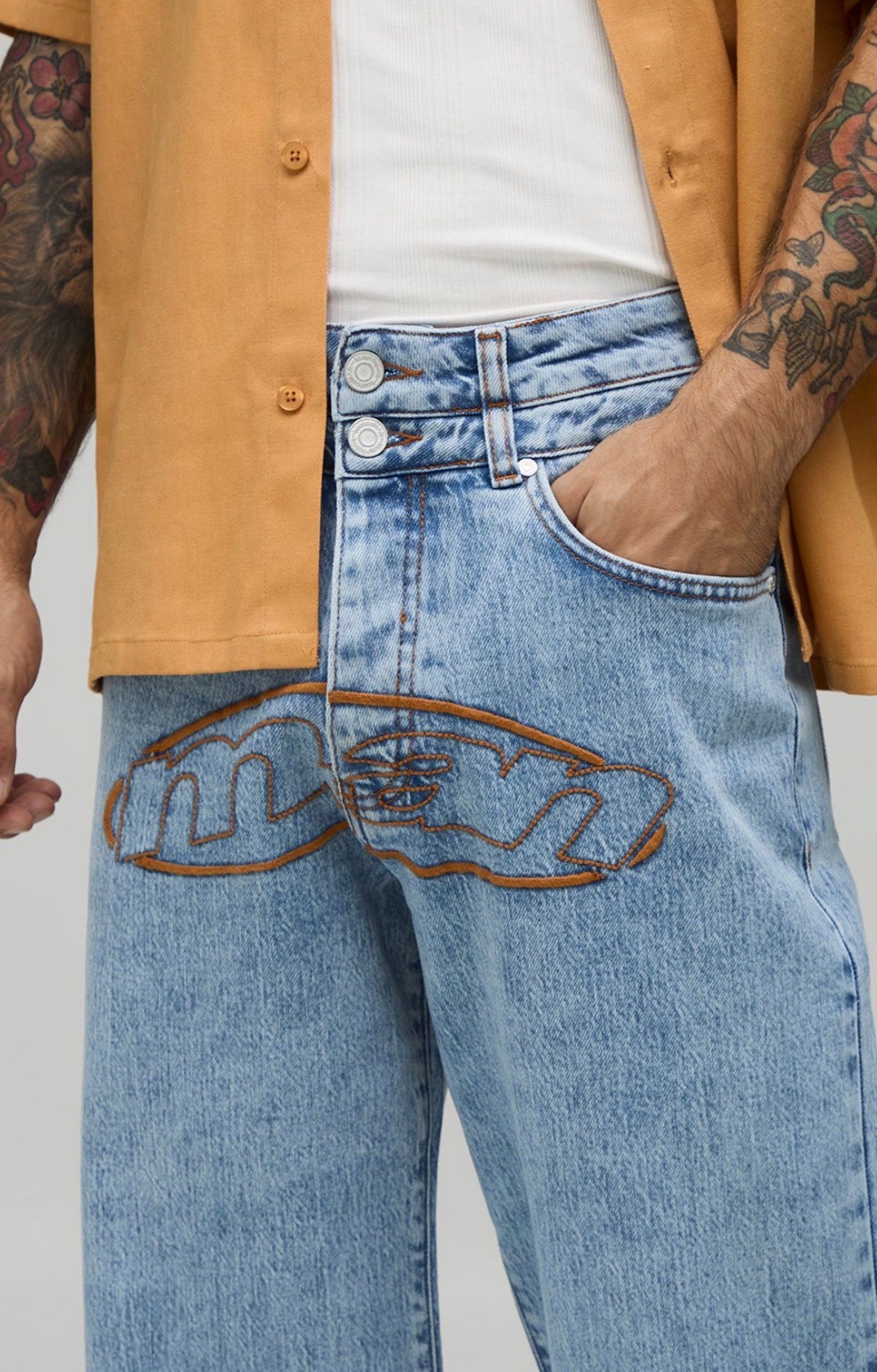 BoohooMAN Double Waistband Relaxed Contrast Stitch Jeans