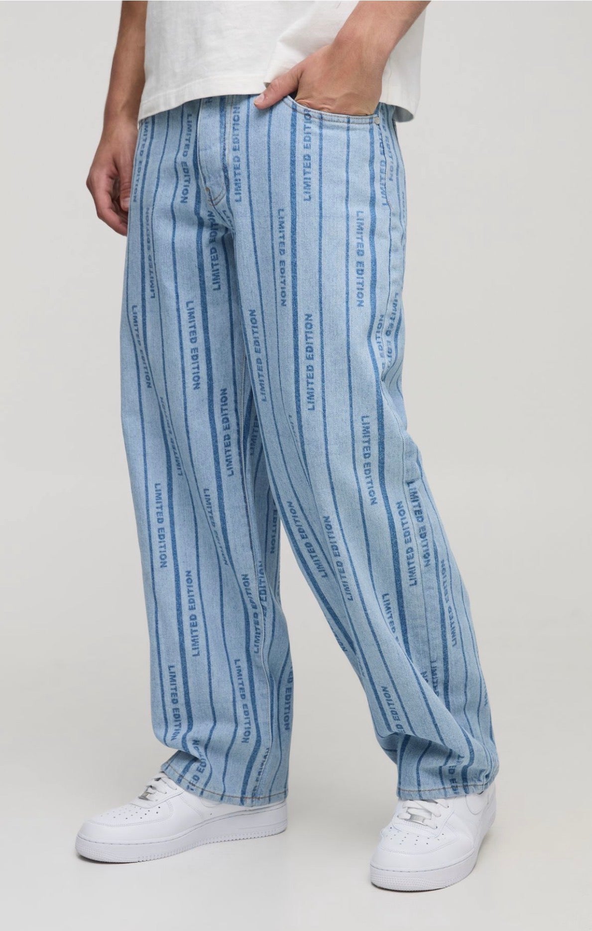 BoohooMAN Relaxed Laser Print Striped Jeans