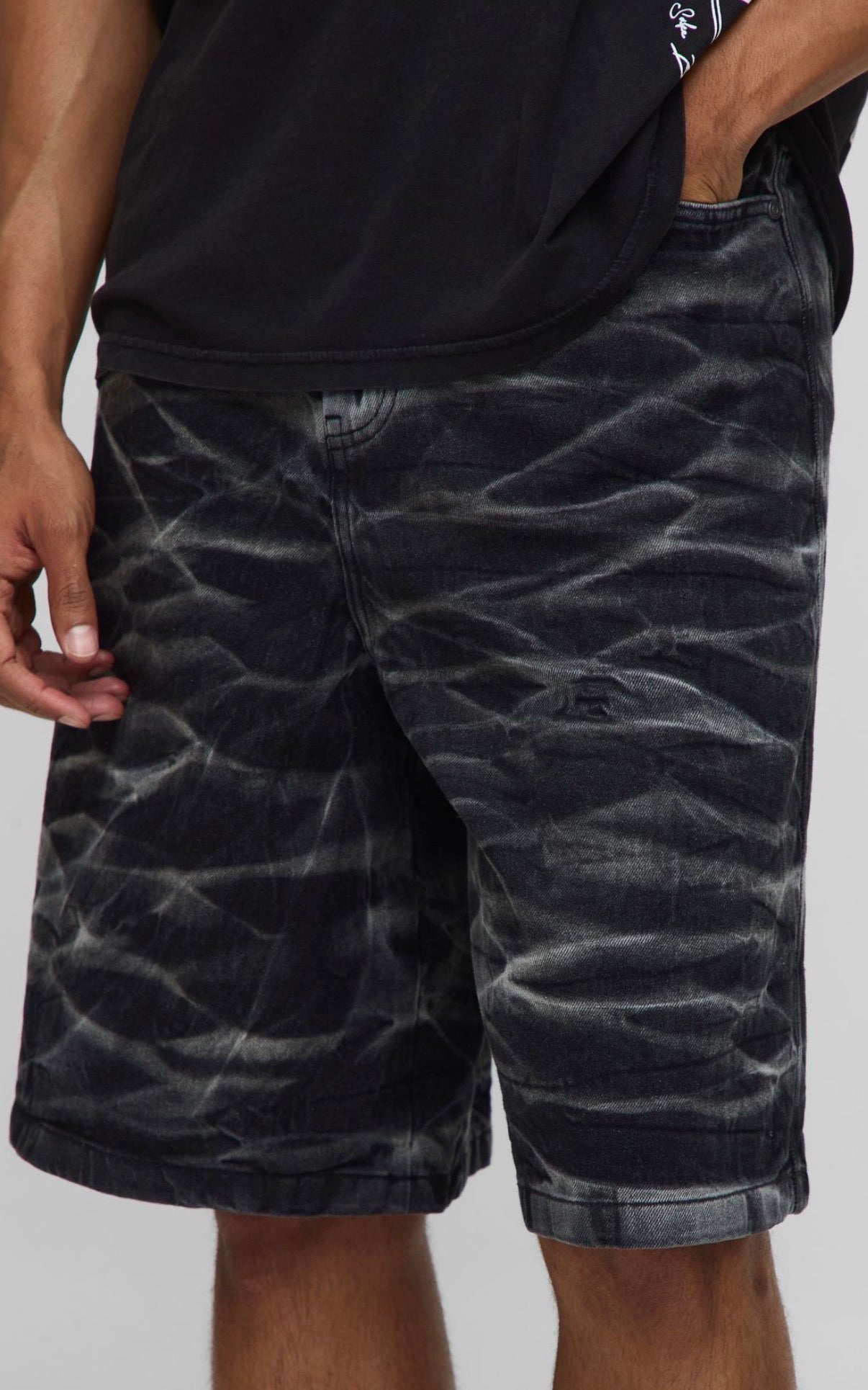 BoohooMAN Parachute Crinkle Washed Denim Shorts