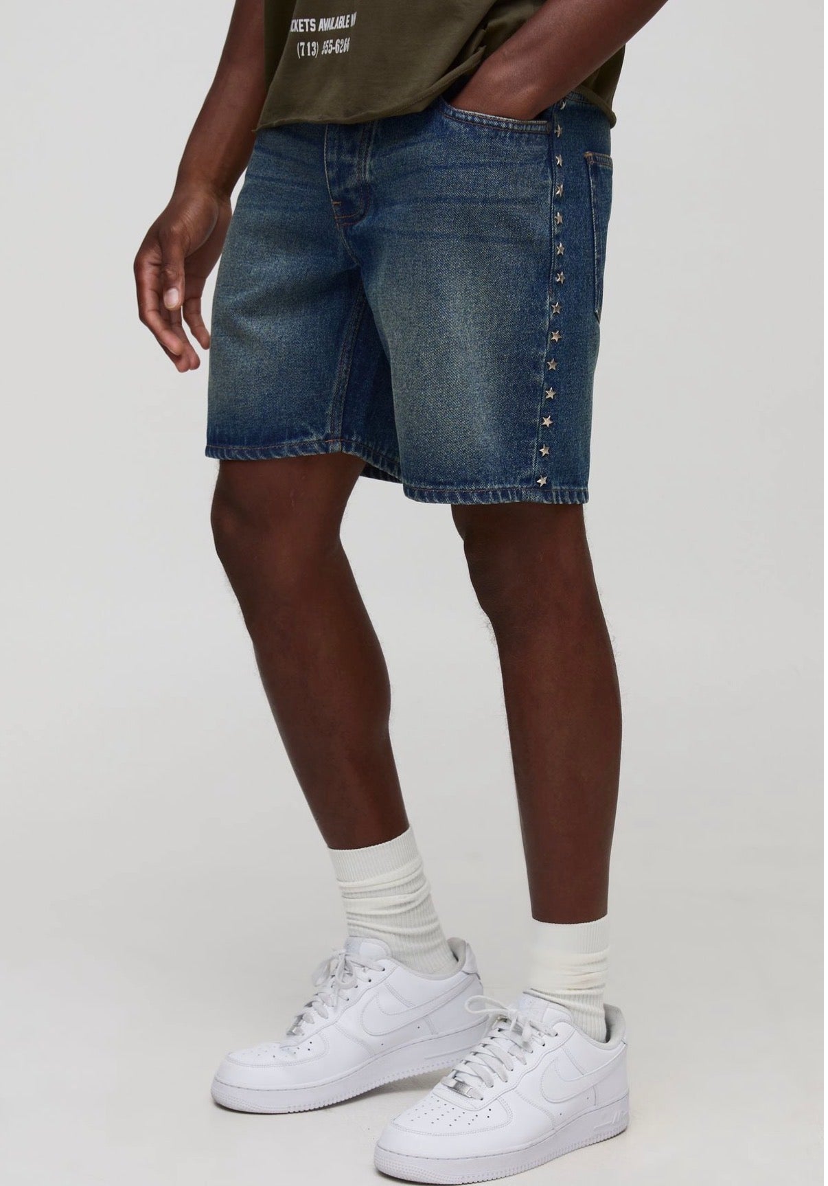 BoohooMAN Slim Fit Antique Blue Star Studded Denim Shorts
