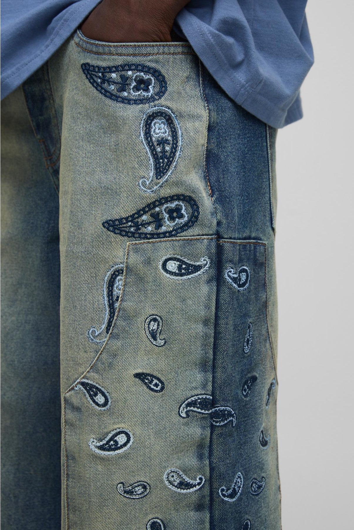 BoohooMAN Relaxed Fit Paisley Embroidered Jeans
