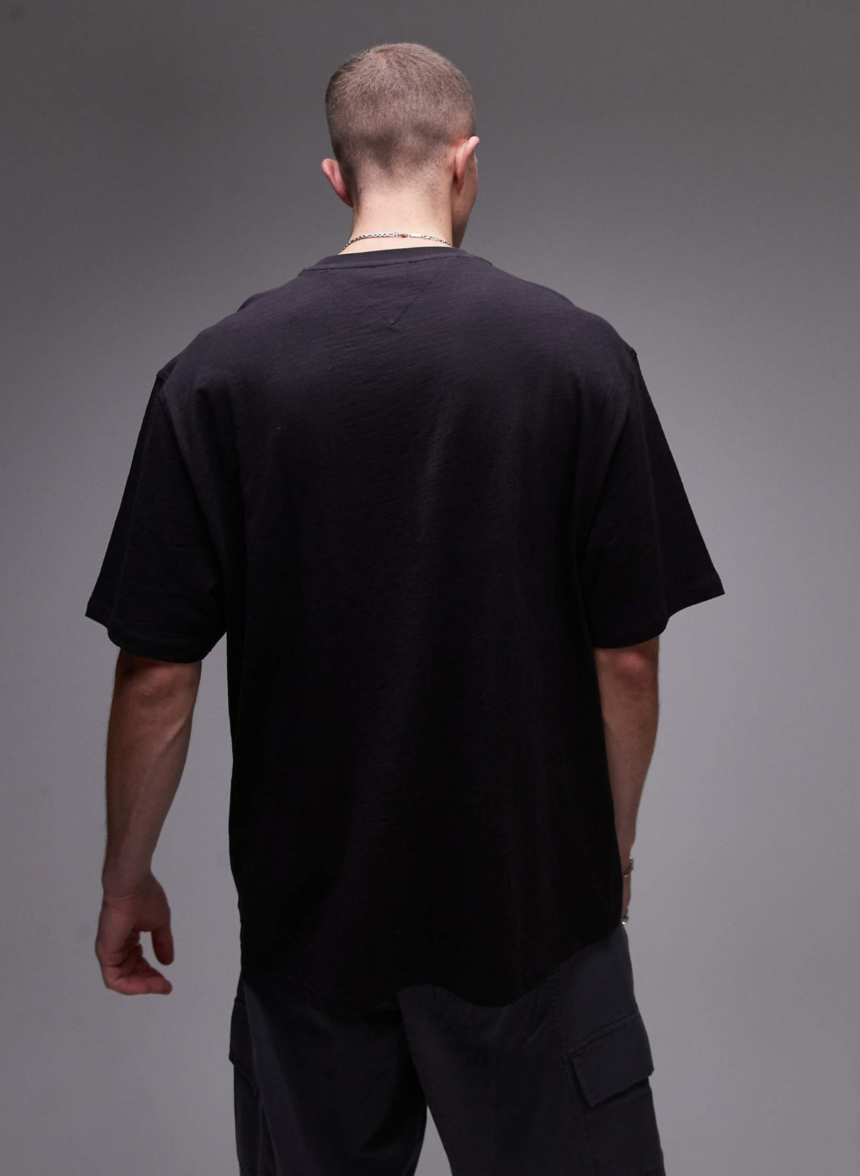 Tommy Jeans large font graphic t-shirt in black