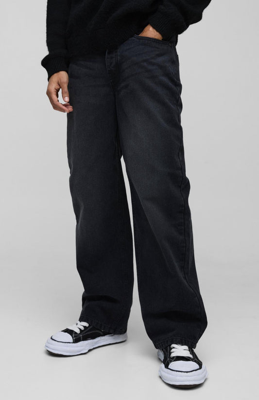 BoohooMAN Relaxed Rigid Acid Wash Applique Denim Jeans