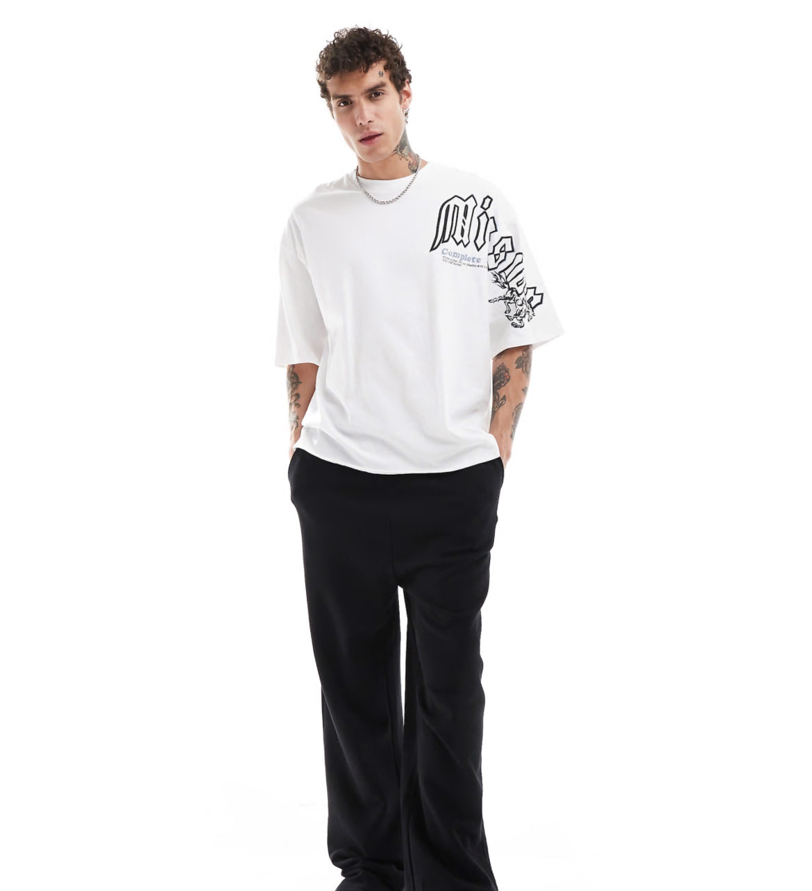 Bershka placement printed t-shirt in white