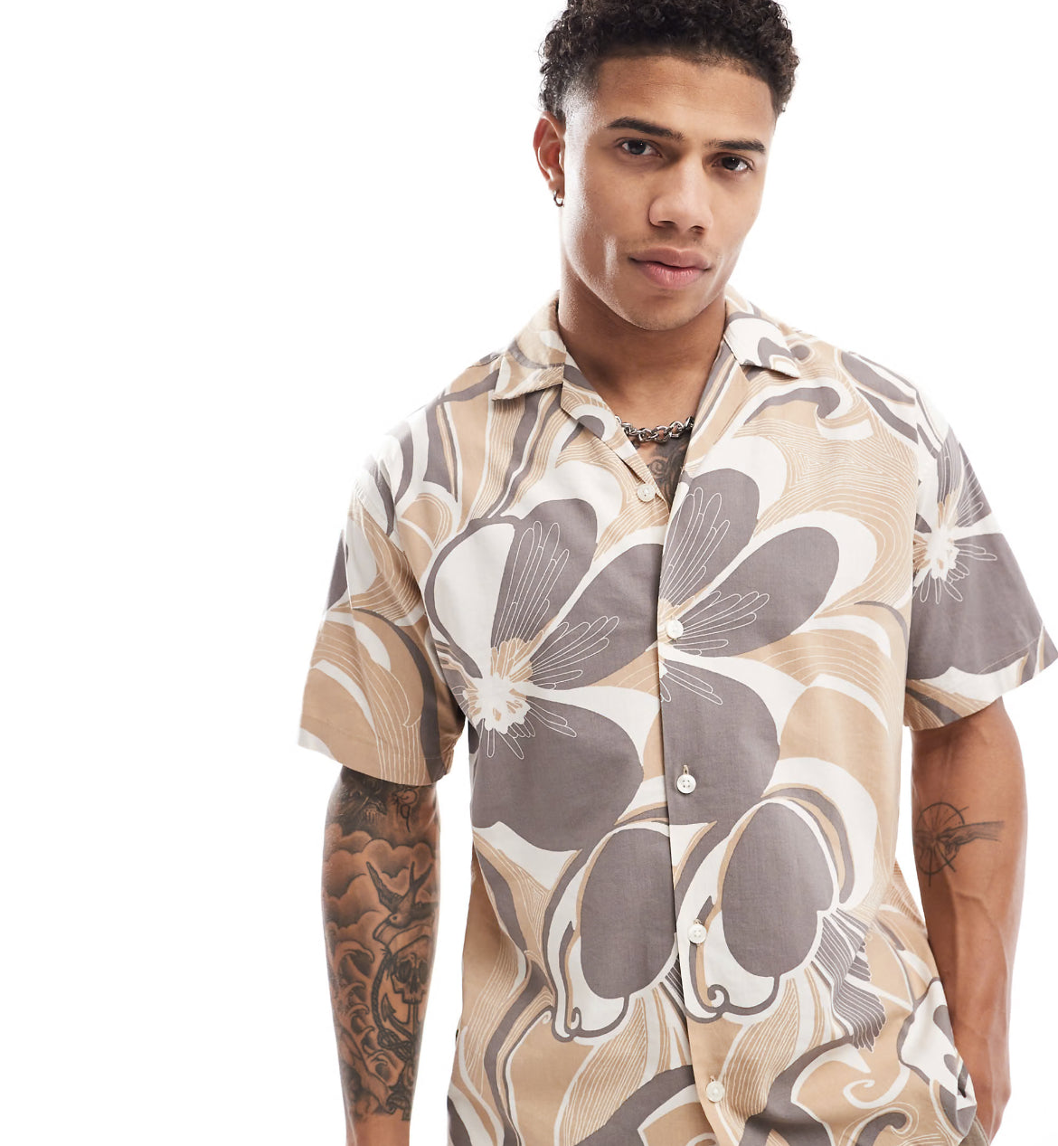 Jack & Jones Premium cotton revere collar shirt in brown retro floral