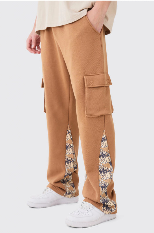 BOOHOOMAN REGULAR FIT CAMO GUSSET CARGO JOGGER