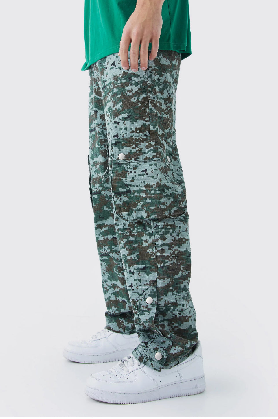 Straight Leg 3d Multi Cargo Camo Trouser