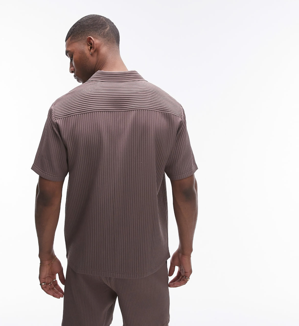 Topman short sleeve revere plisse shirt in chocolate