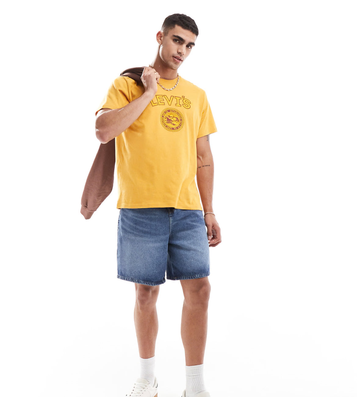 Levi's varsity patch logo relaxed fit t-shirt in yellow