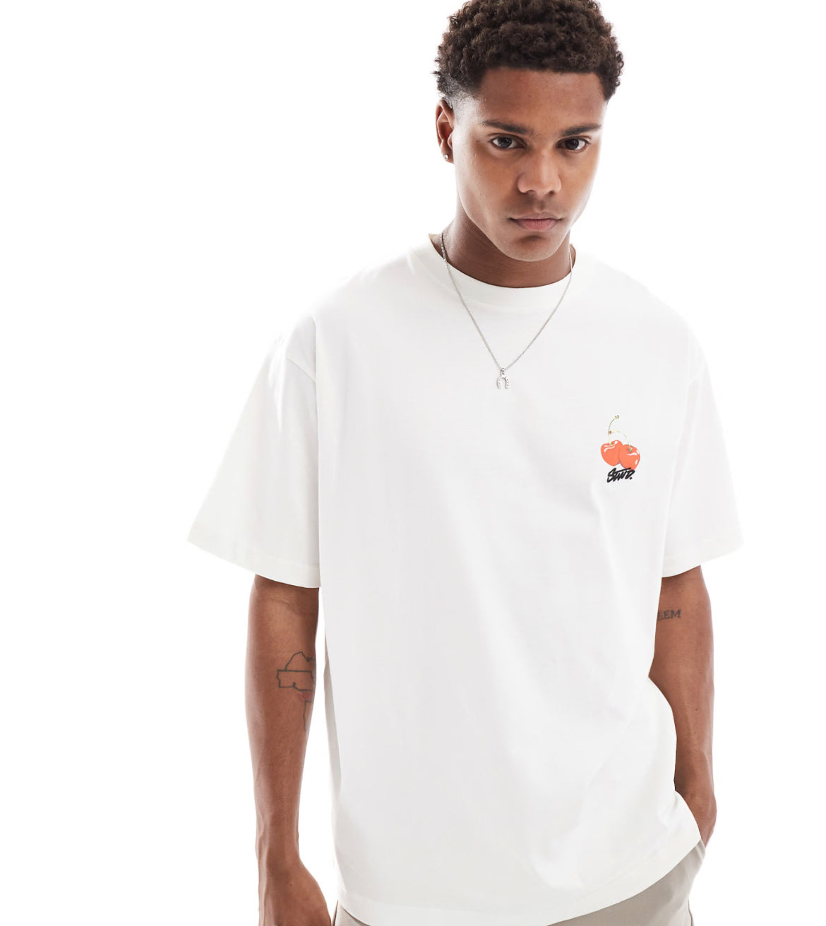 Pull&bear cherries back printed t-shirt in white