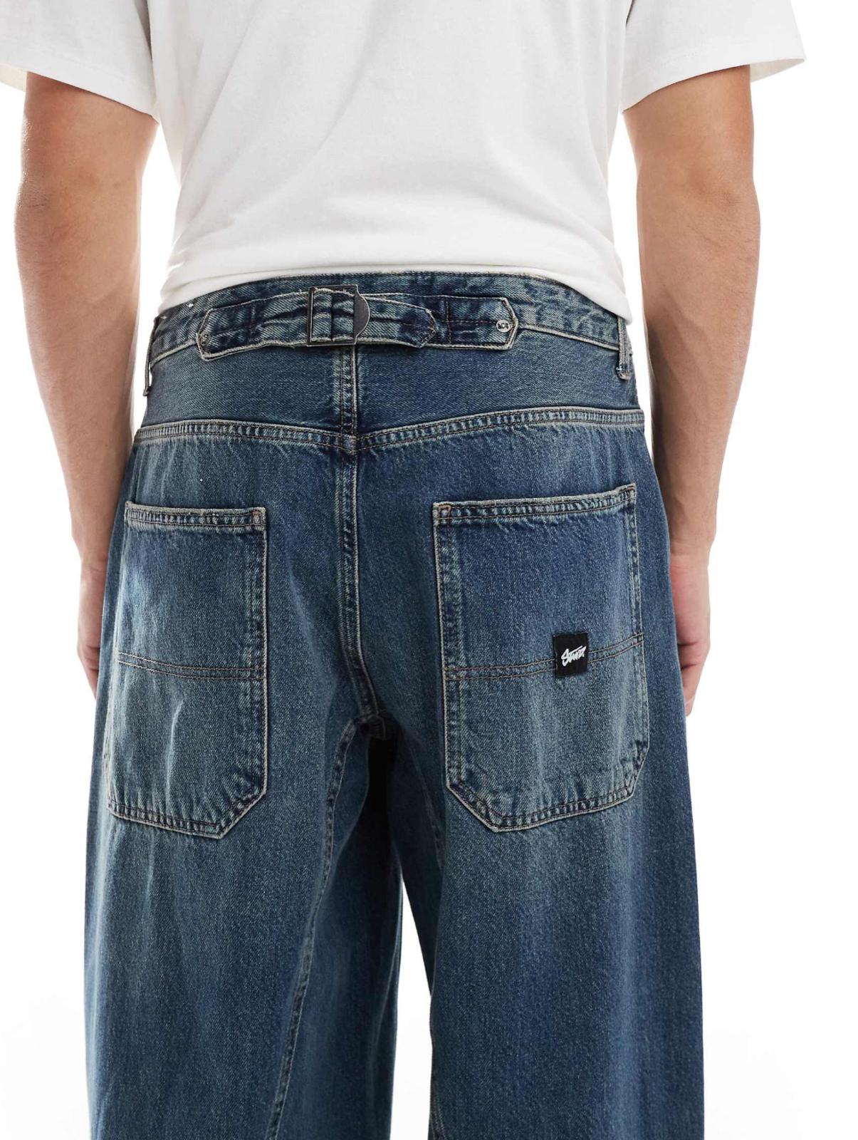 Pull&Bear balloon fit seam detail jeans in mid blue